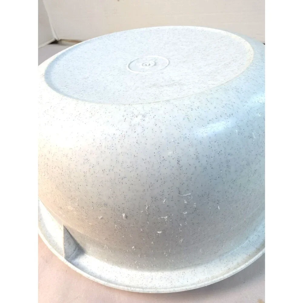 Vintage Tupperware Classic Mixing Bowl Speckled w/ Sheer Lid